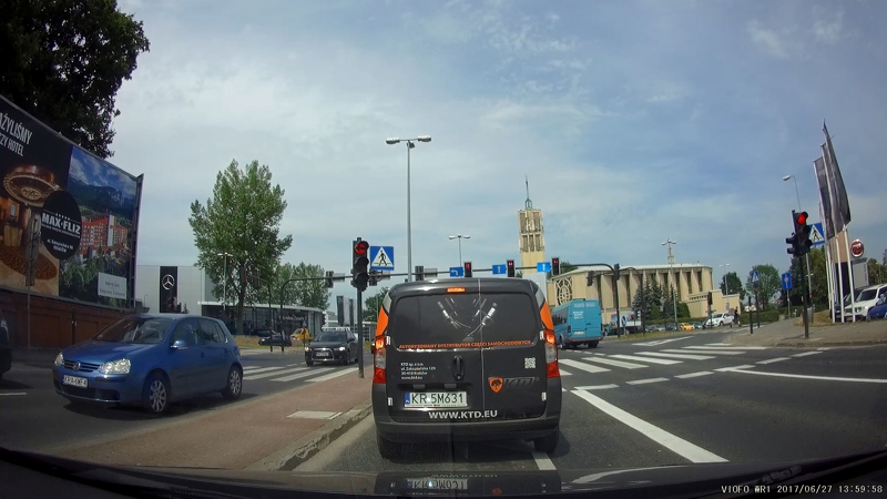 Kamera samochodowa VIOFO WR1 z WiFi jakość nagrania w dzień VIOFO WR1 kamera z WiFi jakość nagrania