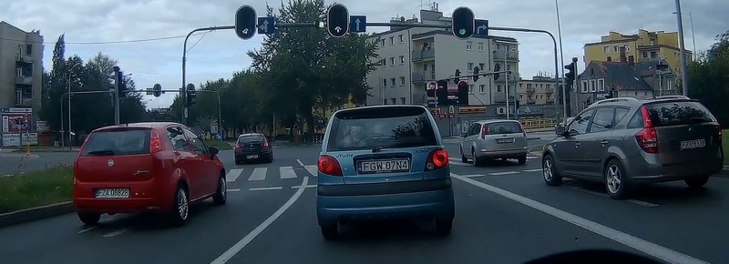 Jakość nagrań kamery motocyklowej DOD Hummer z GPS i WiFi kamera motocyklowa z GPS i WiFi DOD Hummer jakość nagrań w dzień
