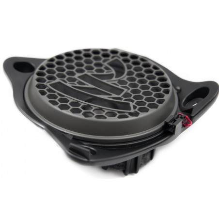 subwoofer do mercedesa w205 focal isub mbz 2