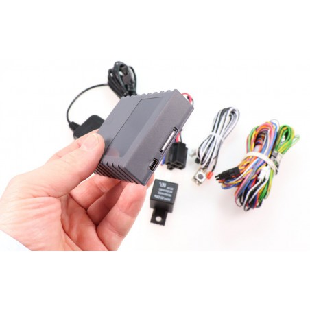 Alarm samochodowy trakeyCar z powiadomieniem na telefon