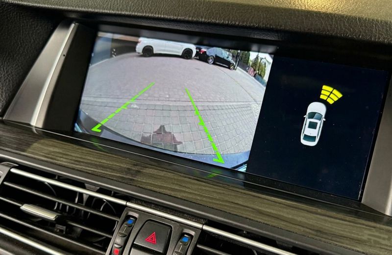 radio ekran do bmw f10 