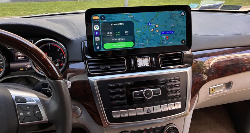 Android Auto CarPlay do Mercedesa GL350