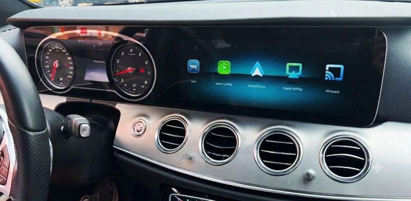 ekran dotykowy android auto mercedes w213