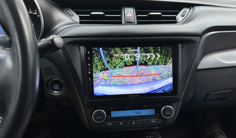 radio do toyoty avensis 