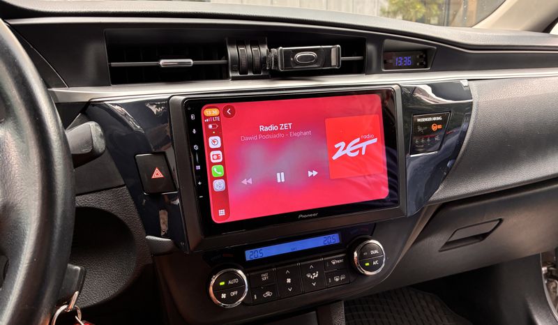 toyota corolla radio android auto