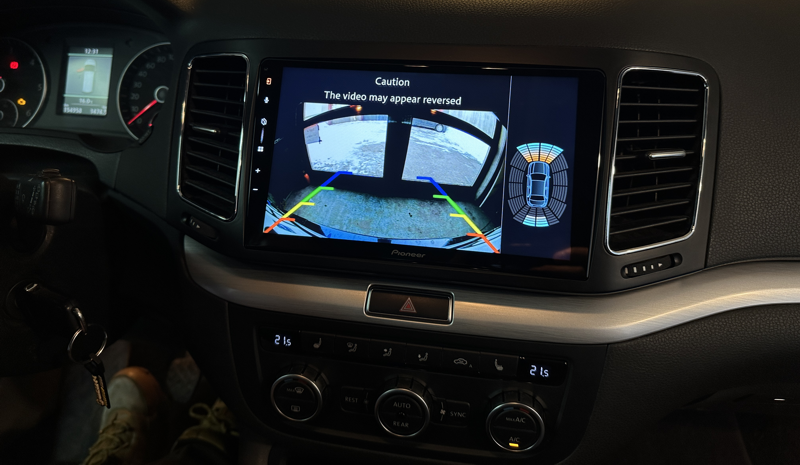 kamera cofania do volkswagena sharana 