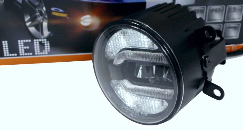 Światło LED przeciwmgielne i dzienne w jednym DLR