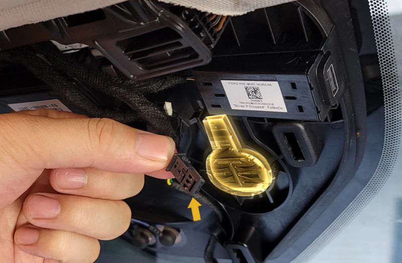 rejestrator do forda kuga 